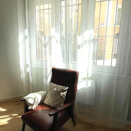 T2 Cosy & Elegant En Plein Coeur De Каркассон